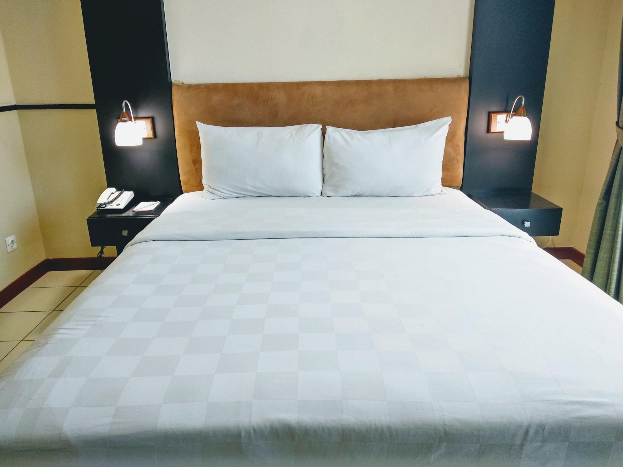 Marbella Suites Bandung Cimenyan Екстер'єр фото