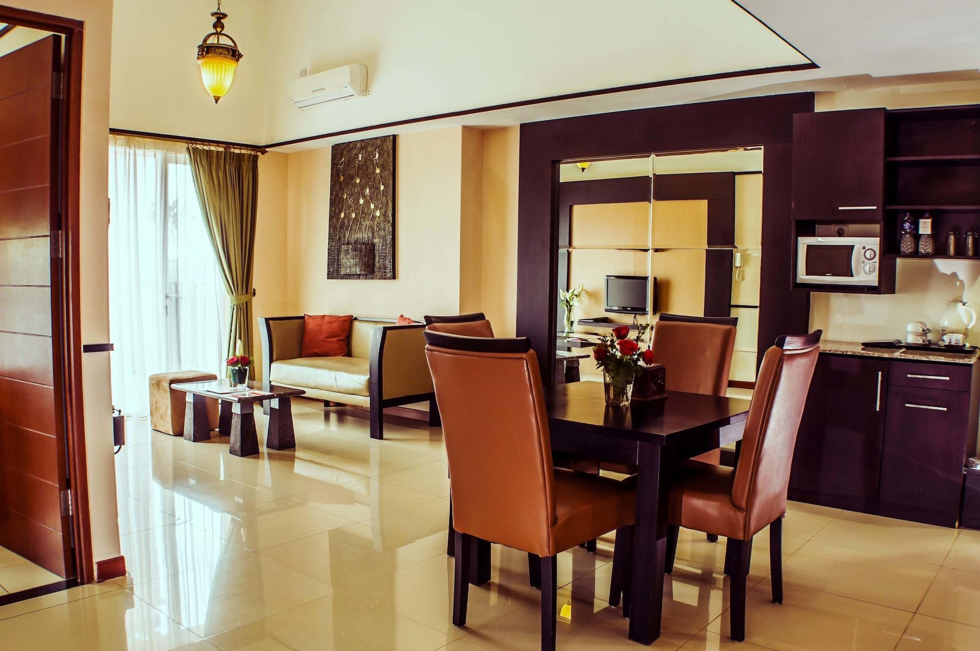 Marbella Suites Bandung Cimenyan Екстер'єр фото