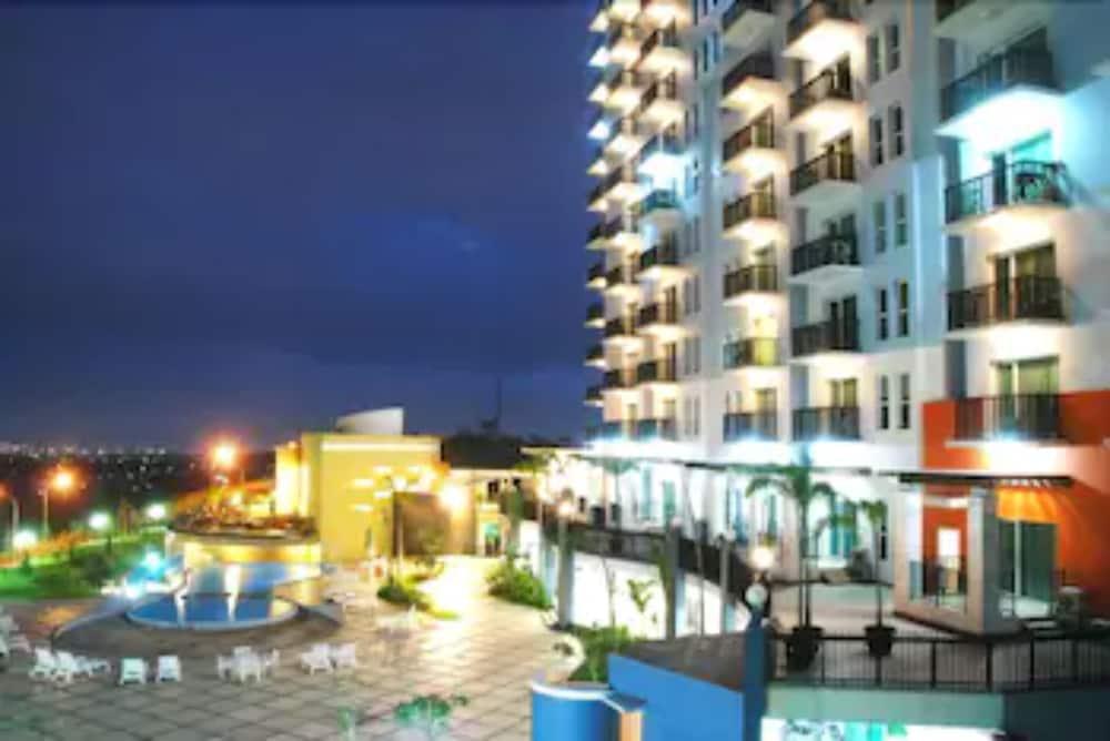 Marbella Suites Bandung Cimenyan Екстер'єр фото