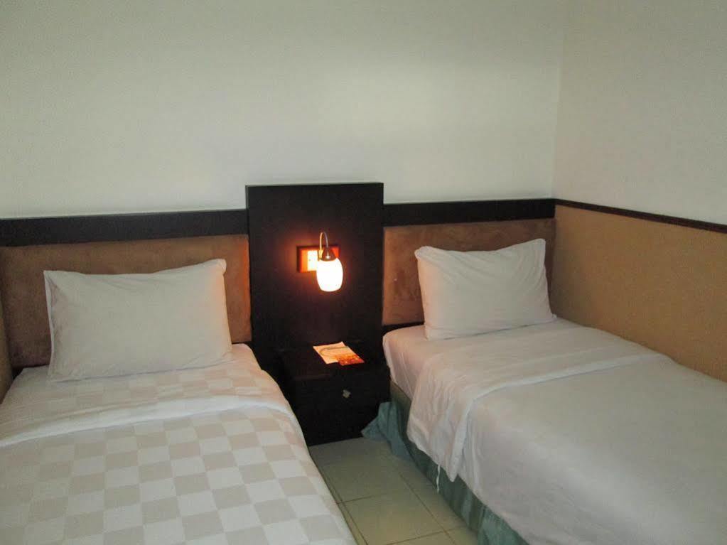 Marbella Suites Bandung Cimenyan Екстер'єр фото