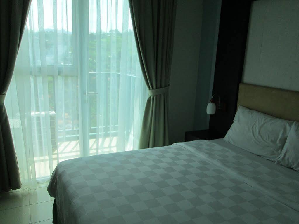 Marbella Suites Bandung Cimenyan Екстер'єр фото